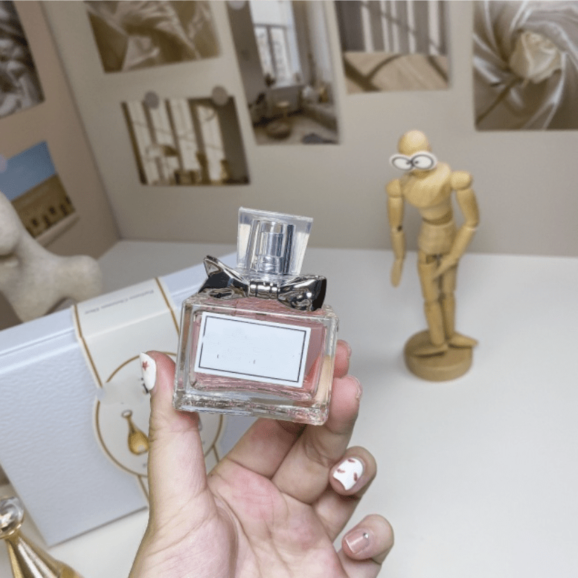 ديور - مجموعة هدايا عطور صغيرة