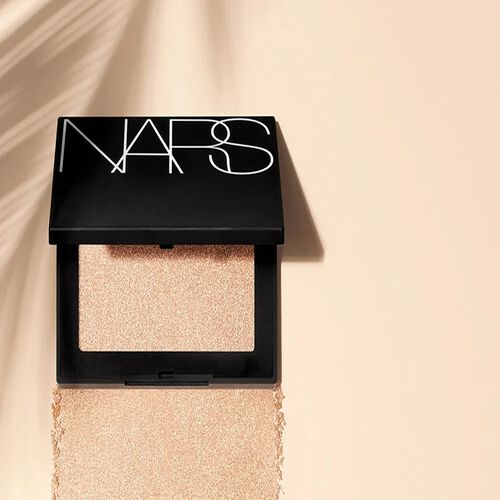 Nars Light Sculpting Highlighting Powder