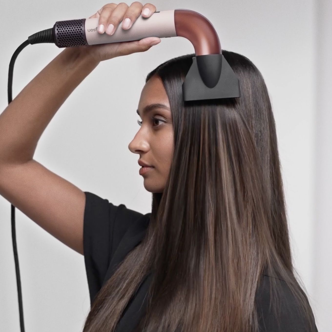 New Dyson Supersonic r™ hair dryer – Curly+Coily (Ceramic pink/Rose gold)