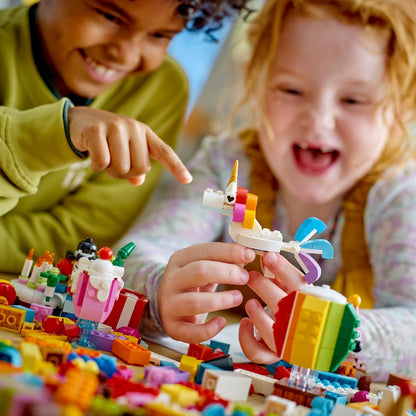 Lego 11029 Creative Party Box