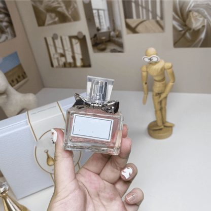 ديور - مجموعة هدايا عطور صغيرة
