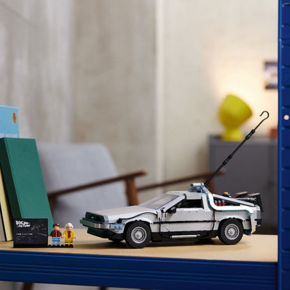 Lego 10300 Back to the Future Time Machine