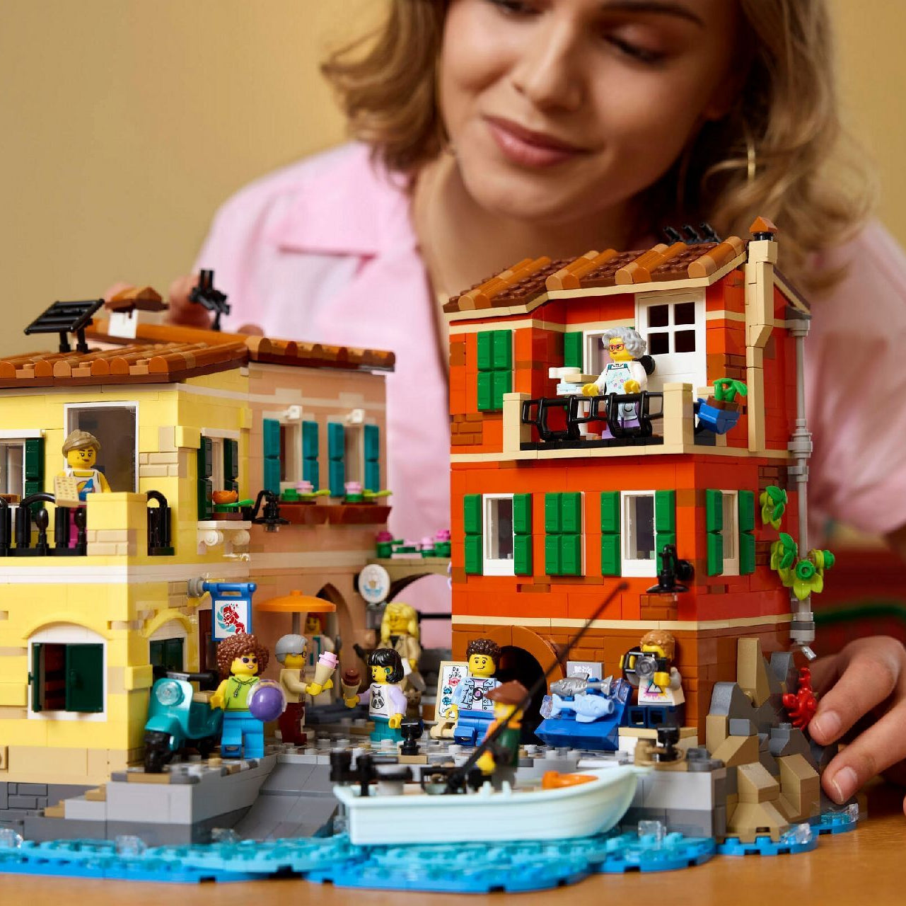 Lego 21359 Italian Riviera