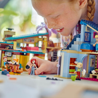 Lego 42620 Olly and Paisley's Family Houses