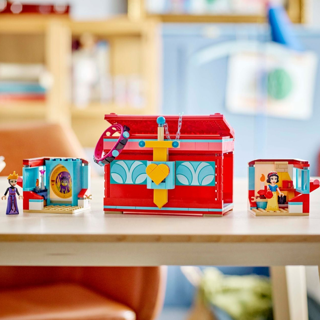 Lego Snow White's Jewelry Box